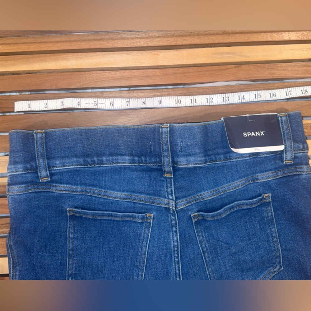 NWT Spanx SPANXshape Everywhere Flare Jeans Authentic Blue 1X # 21164Q $170.00 - Picture 5 of 13